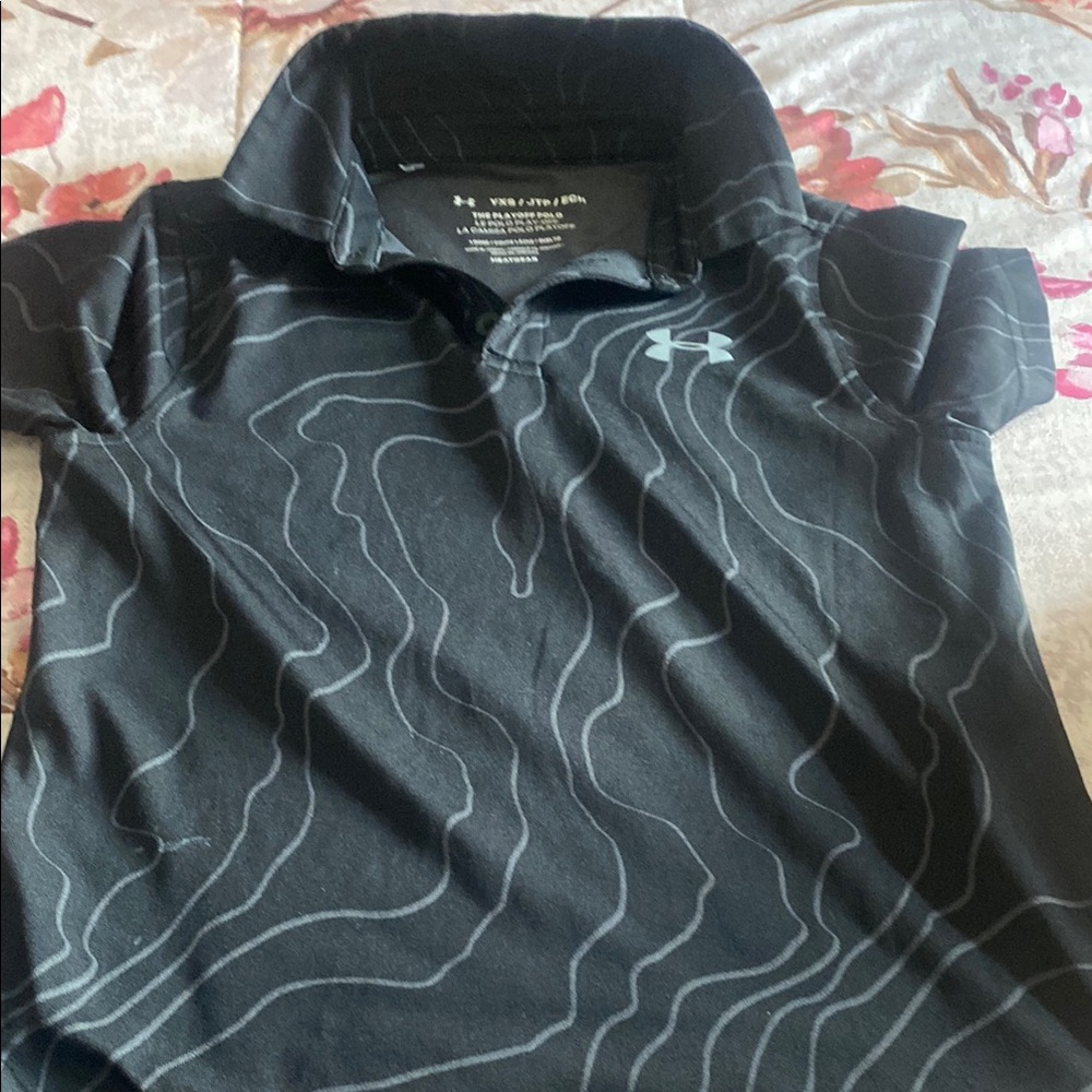 Under Armour boys Black Polo Shirt size YXS